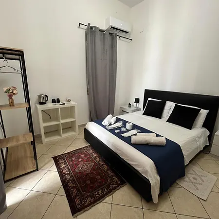 Whitehouse Oda ve Kahvaltı 3*