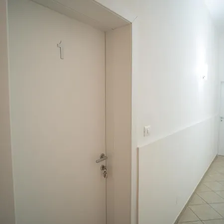 Whitehouse Oda ve Kahvaltı Lecce