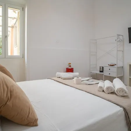 Whitehouse 4* Lecce