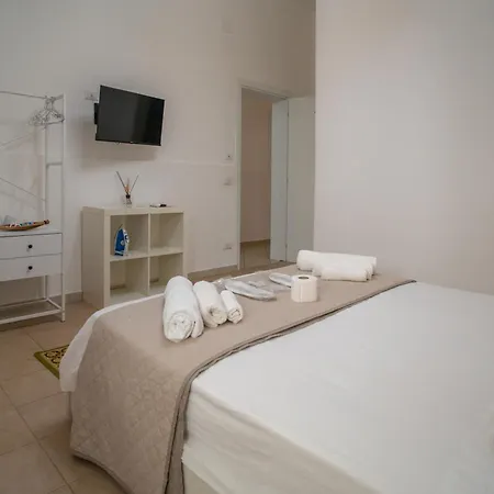 Bed & Breakfast Whitehouse 3*