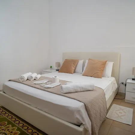 Whitehouse Oda ve Kahvaltı Lecce