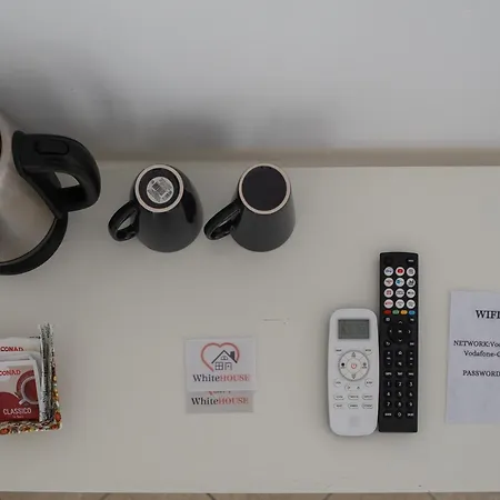 Whitehouse Oda ve Kahvaltı 3*