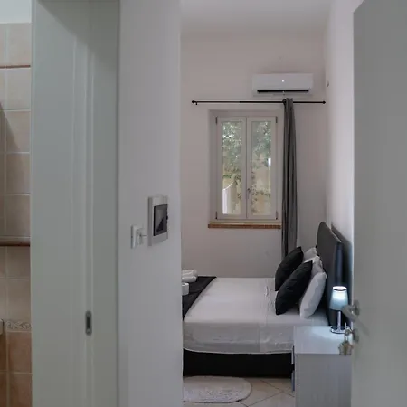 Whitehouse Bed & Breakfast Lecce