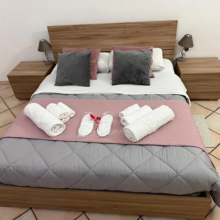 Bed and breakfast Whitehouse 4*