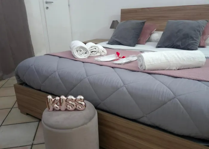 Whitehouse Oda ve Kahvaltı 4*