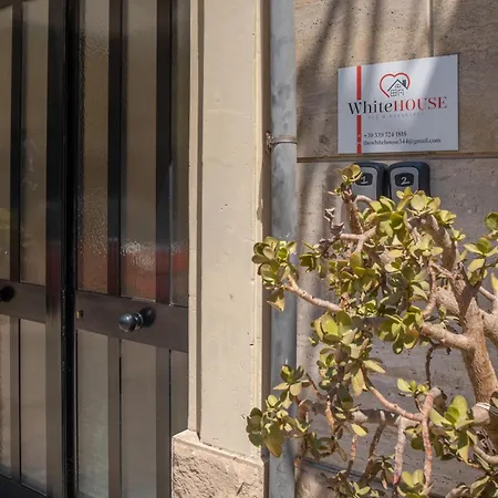 Whitehouse Bed & Breakfast Lecce