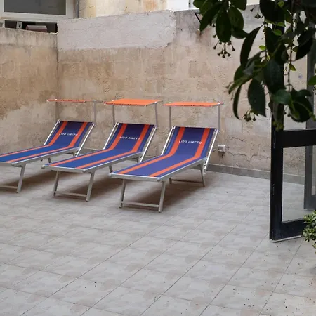 Whitehouse * Lecce
