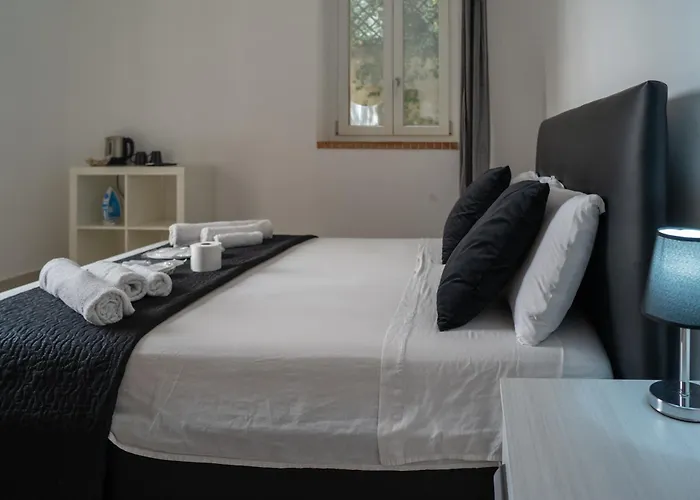 Whitehouse Bed & Breakfast 3*